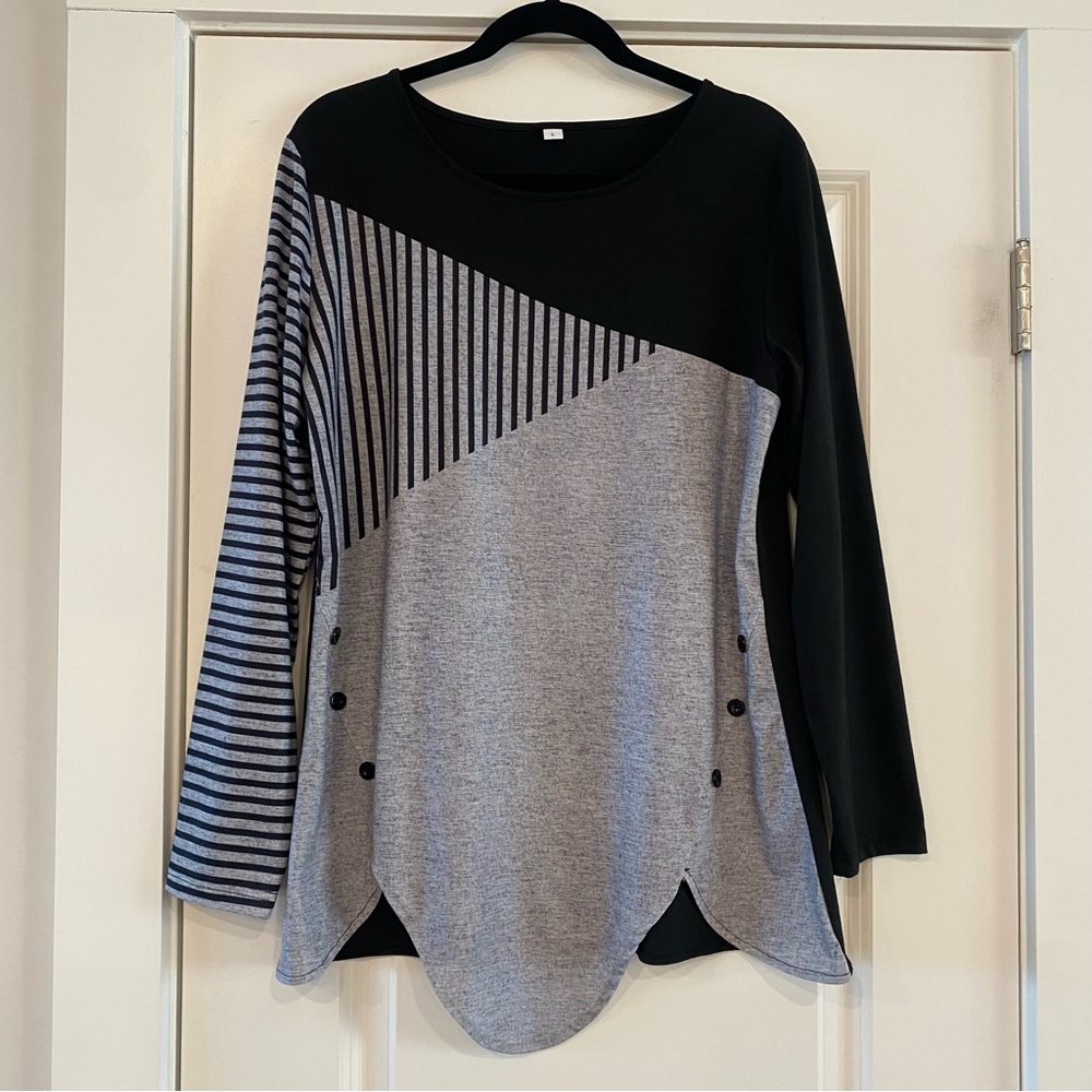 NWOT! Stylish Black and Gray Women's Top Tunic Size Large L